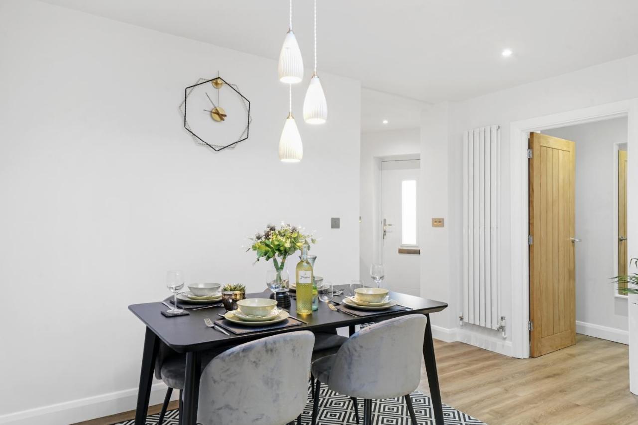 Modern Bungalow In Maidstone Sleeps 5 With Free Parking Luaran gambar