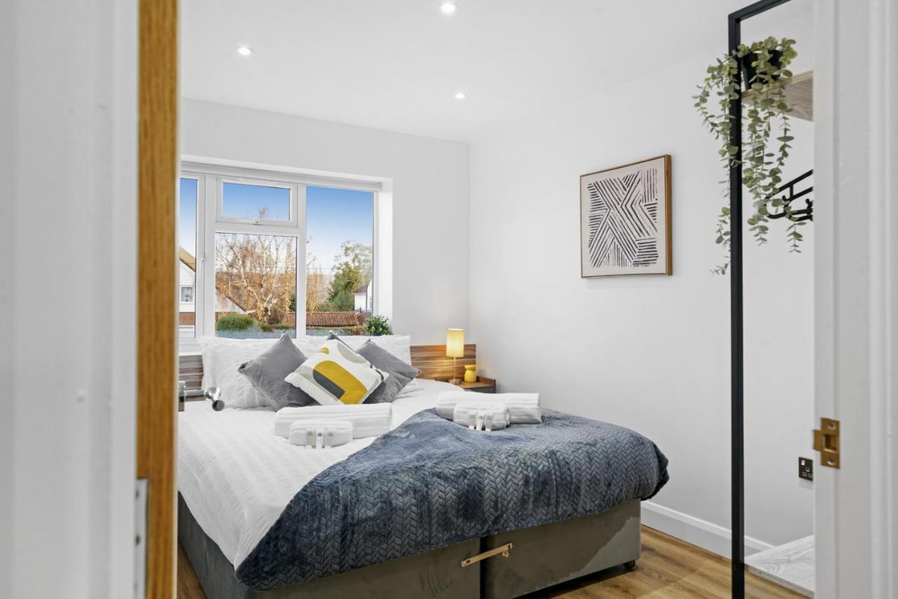 Modern Bungalow In Maidstone Sleeps 5 With Free Parking Luaran gambar