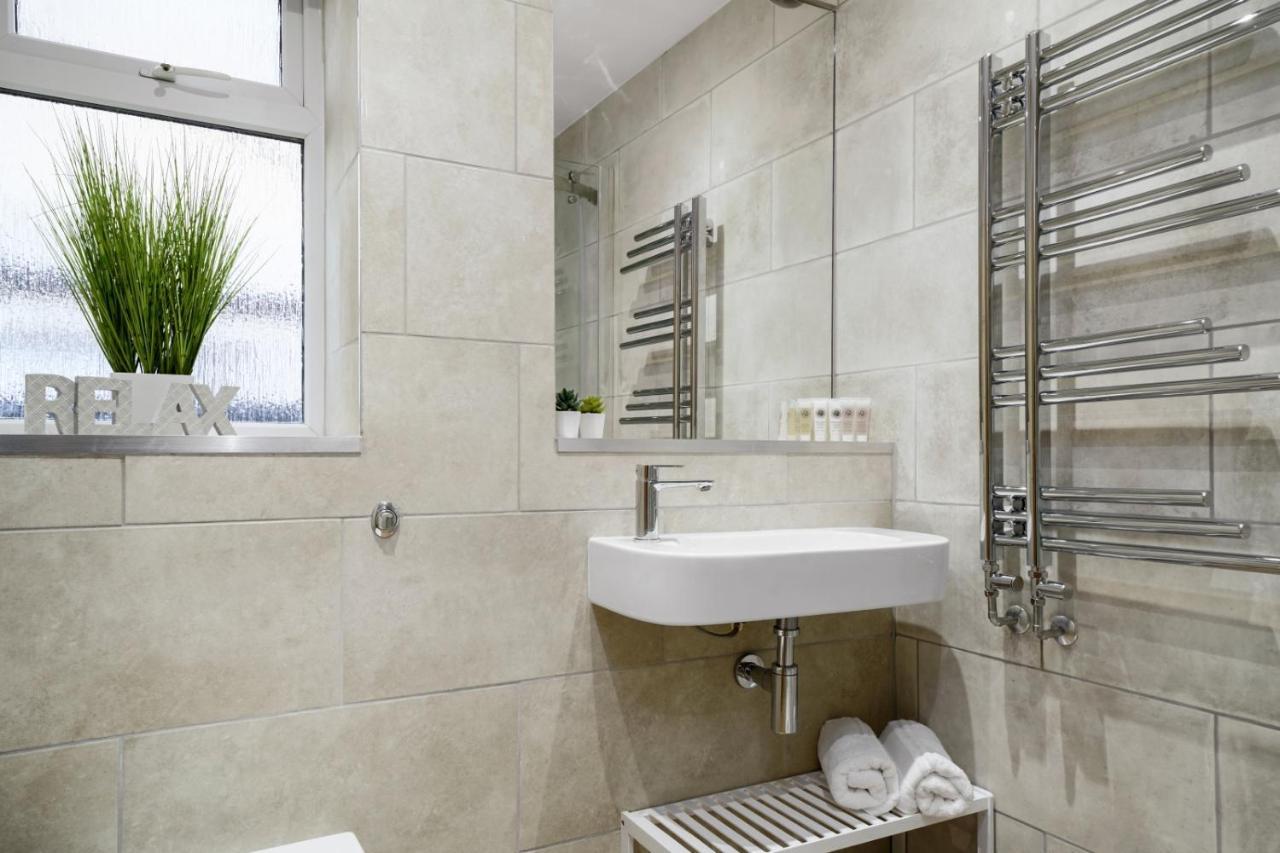 Modern Bungalow In Maidstone Sleeps 5 With Free Parking Luaran gambar